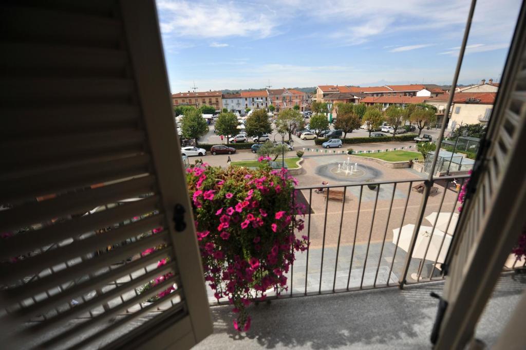 Casa Americani Montà Pokoj fotografie
