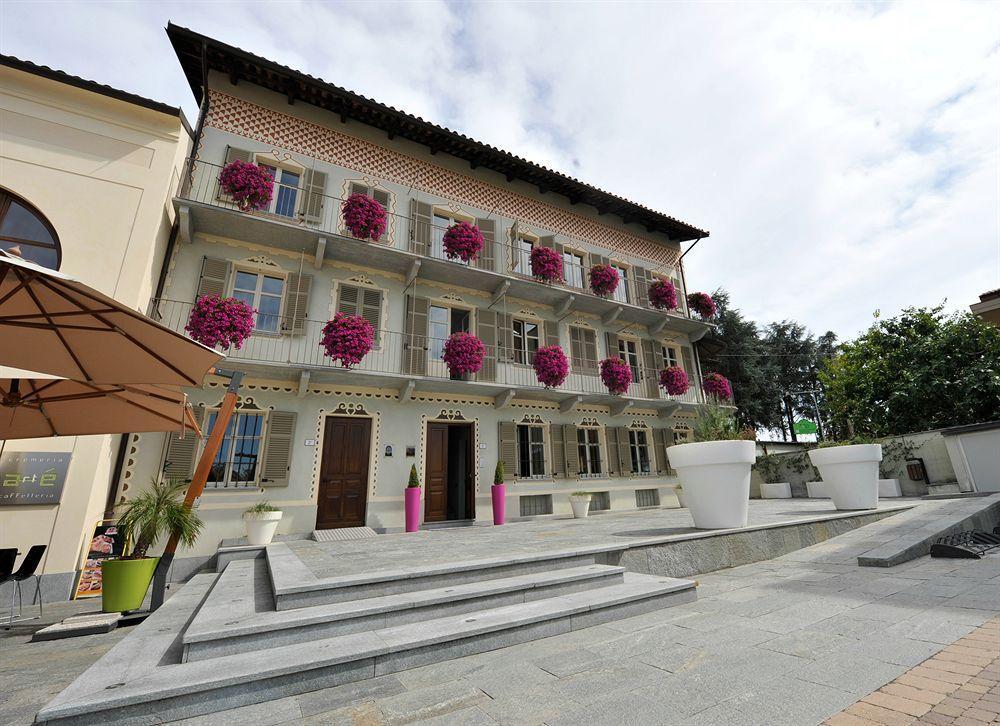 Casa Americani Montà Exteriér fotografie